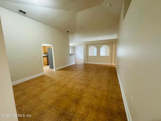 Foto del edificio - 7356 Spring Hill Rd
