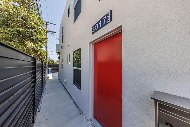 Foto del edificio - 3015 Alsace Ave