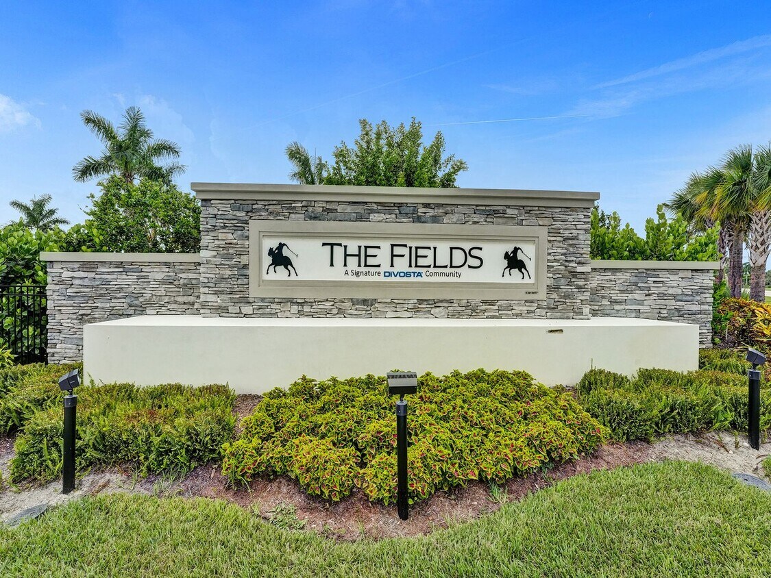 Primary Photo - Brand New House Townhome in The Fields!