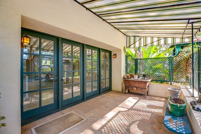 Foto del edificio - Foothill Guest Cottage with a View!