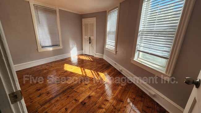 Photo - 25 Intervale Ave Apartment