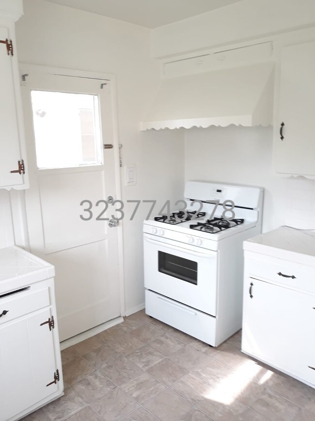 Foto del edificio - 5307 Vantage Ave