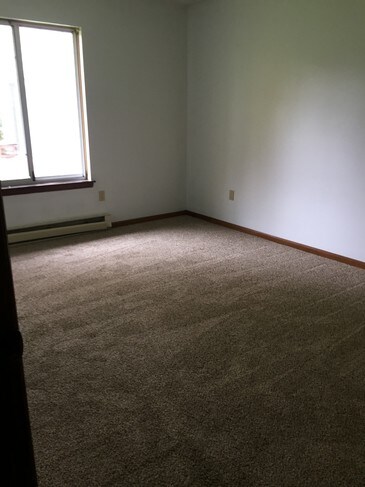Foto del edificio - 9735 Johnnycake Ridge Rd