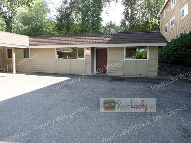 Super-Cute 2 Bedroom, 2 Bath Duplex in Unb... - Super-Cute 2 Bedroom, 2 Bath Duplex in Unb... House
