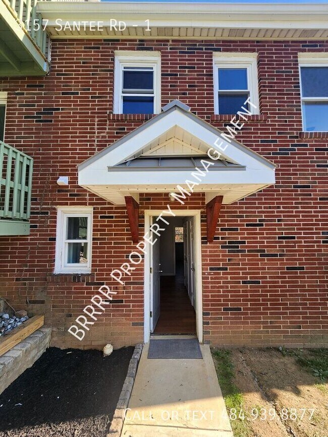 Foto del edificio - 3157 Santee Rd