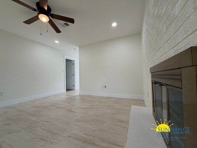 Foto del edificio - Beautifully Renovated 4BR Home with Private Pool in Fort Walton Beach!