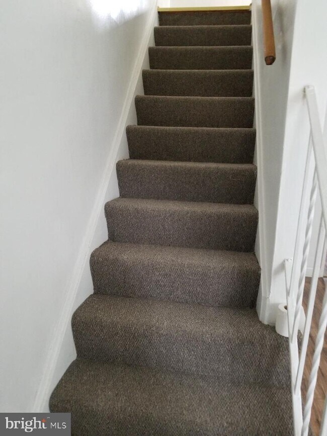 Foto del edificio - 2222 N Dukeland St