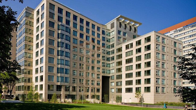 Foto del edificio - 251 Causeway St