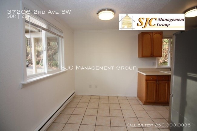 Building Photo - Three Bedroom Plus Finished Basement