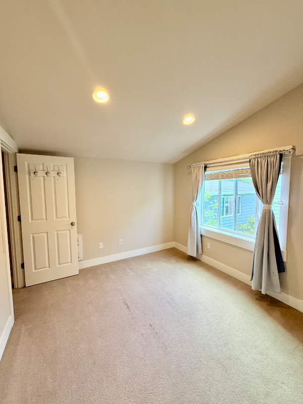 Foto del edificio - 746 N 92nd St