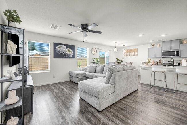 Building Photo - 630 Harmony Rock