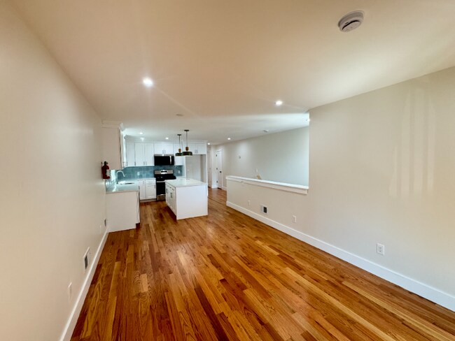 Foto del edificio - 11 Edwin Pl