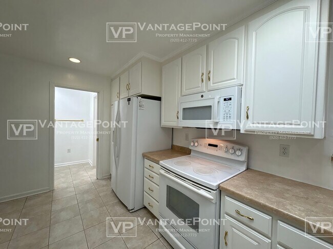 Foto del edificio - 1684 Twin Lakes Cir