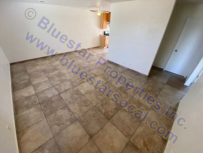 Foto del edificio - 20475 Thunderbird Rd