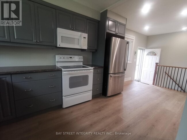 Photo du bâtiment - 3527 Rexway Dr