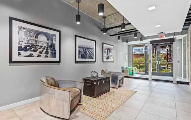 Foto del edificio - 911 2nd St NE