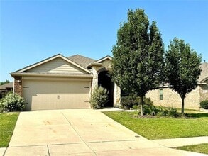 Building Photo - 1812 Arbordale Way