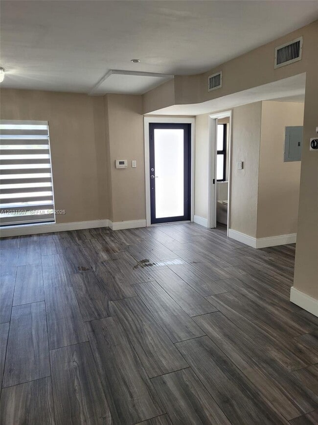 Building Photo - 6747 Crooked Palm Terrace