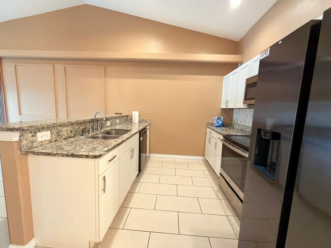 Foto del edificio - 4124 Skyline Blvd