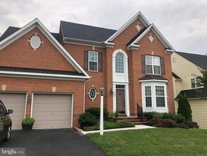 Building Photo - 7809 Stanley Ln