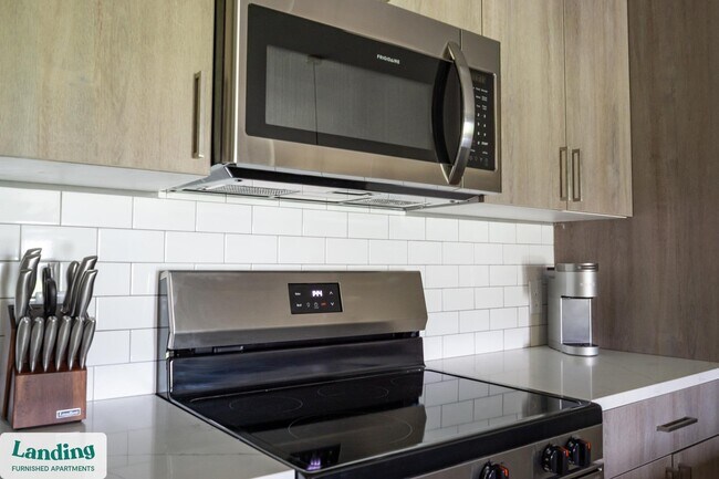 Building Photo - 10800 Colonial Gtwy Dr