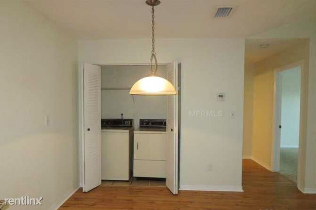 Foto del edificio - 10263 Gandy Blvd N