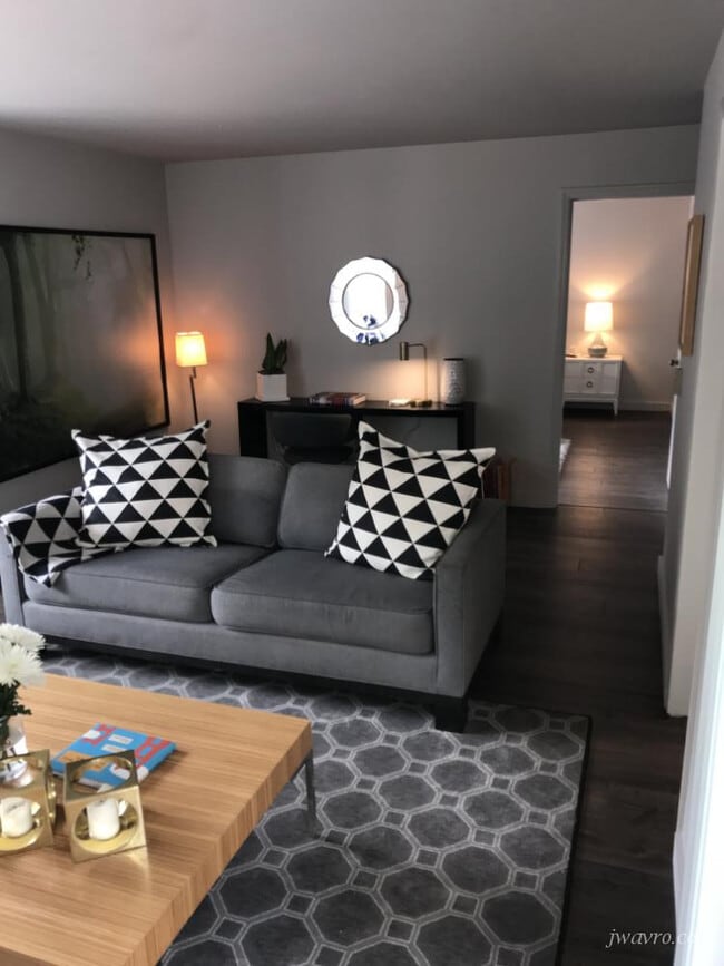 Building Photo - 89 Roosevelt Way