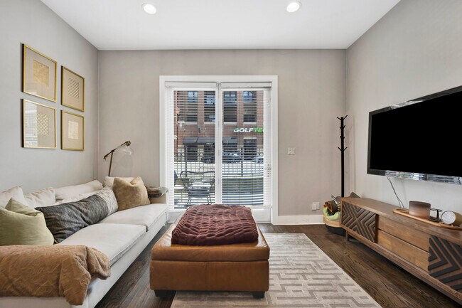 Foto del edificio - 2846 N Halsted St