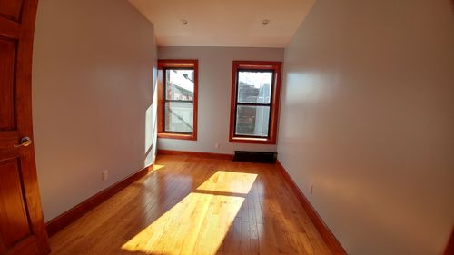 Foto del edificio - 219 24th St