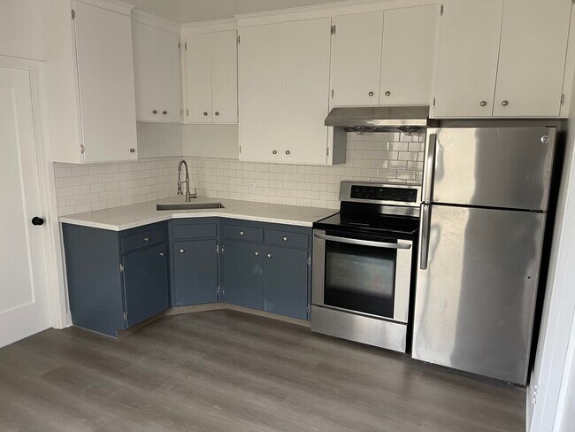 Kitchen - 1335 17th Ave