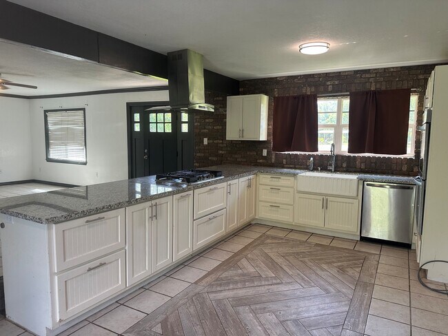 Foto del edificio - 2708 County Rd 686