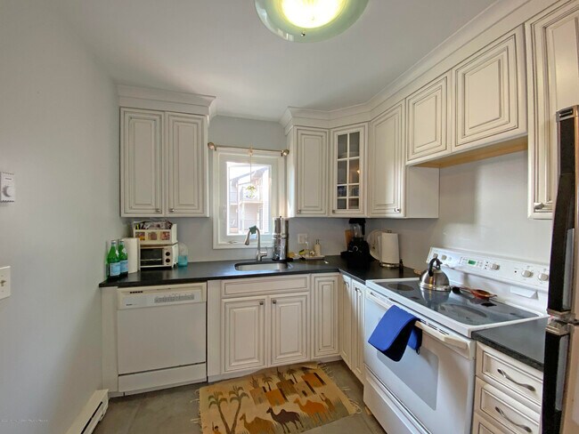 Foto del edificio - 164 Linden Ave