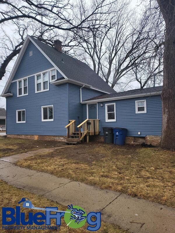 Primary Photo - 207 E Huron St