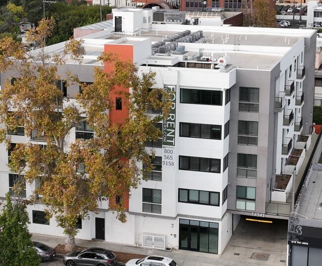 Interior Photo - 14541 Gilmore St Apartments