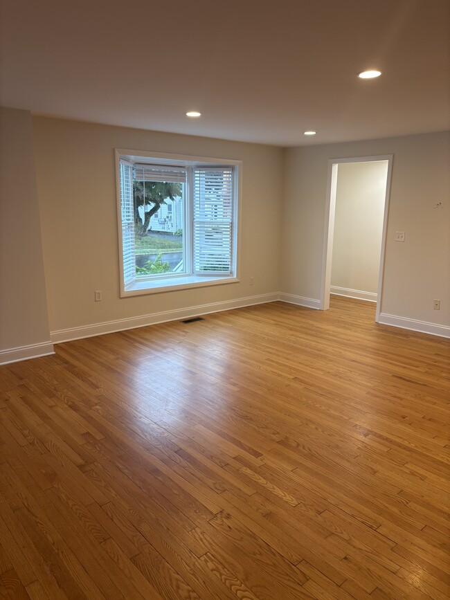 Building Photo - 602 Courtland Ave