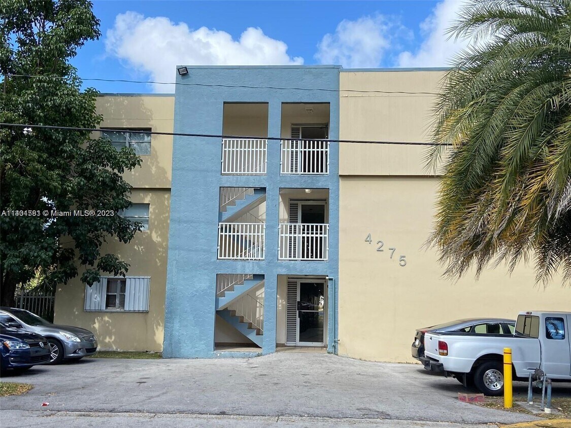 4275 NW S Tamiami Canal Dr Unit 2107, Miami, FL 33126 Condo for Rent