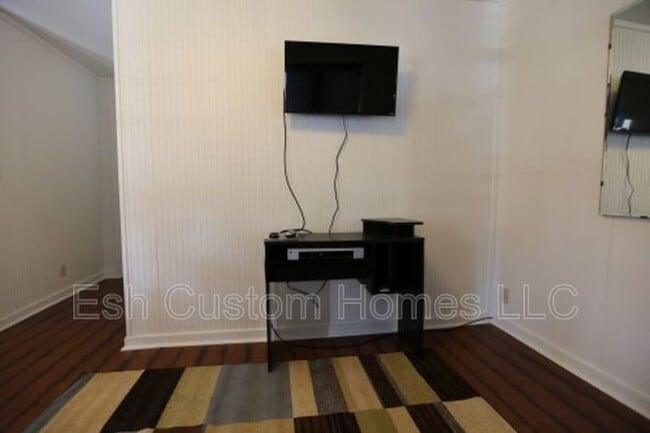 Foto del edificio - 135 W 3rd St