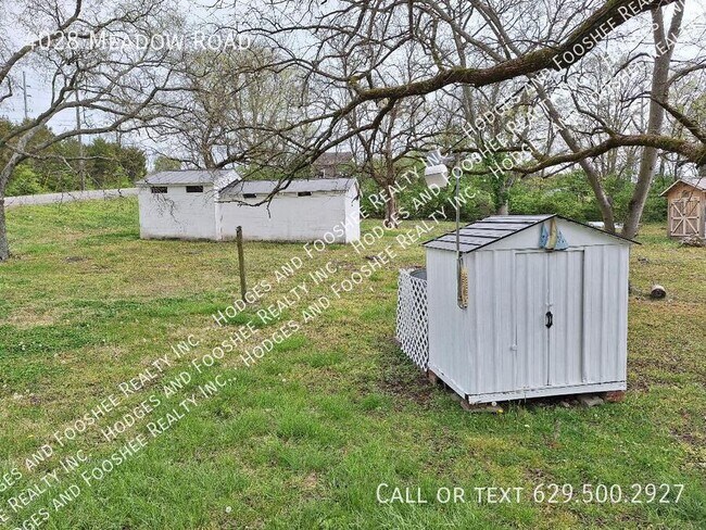 Building Photo - 4028 Meadow Rd