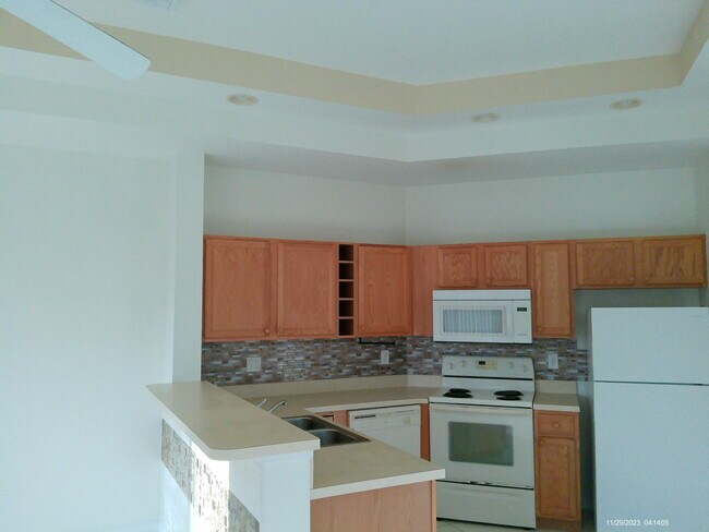 Foto del edificio - 8037 Carnoustie Pl