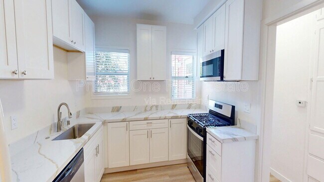 Foto del edificio - 2709 C St