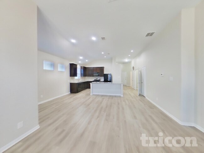 Foto del edificio - 7950 Headwaters Trail