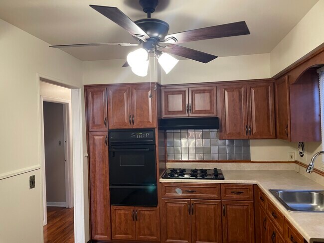 Fotografía del edificio - 24 Grand Ave