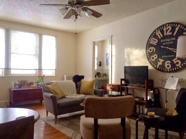 Foto principal - 950 N Clarkson St