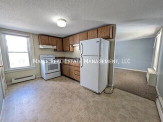 Building Photo - 15 Elm St