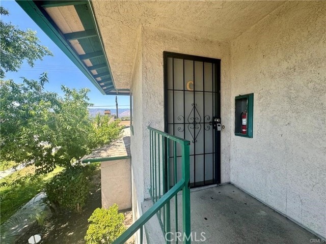 Building Photo - 426 E Lugonia Ave