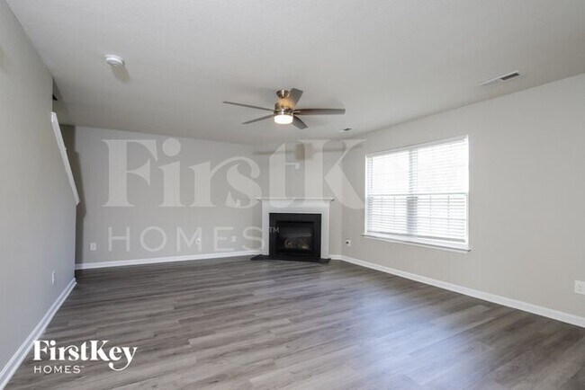 Foto del edificio - 4893 Abbey Park Rd