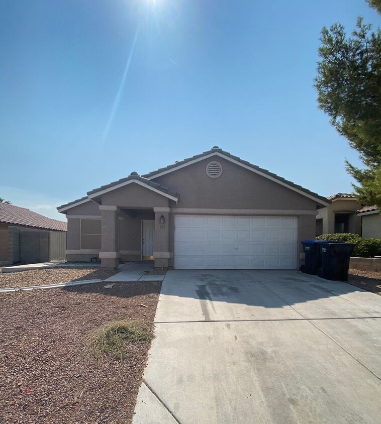 Primary Photo - 127 Newburg Ave