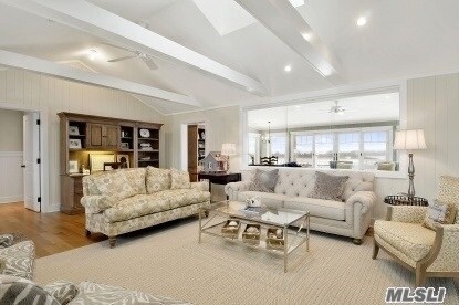 Foto del edificio - 126 Dune Rd