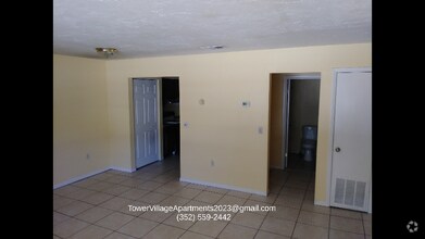 Building Photo - 7423 SW 42nd Pl