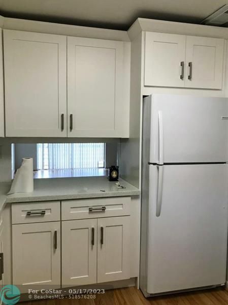Foto del edificio - 5545 N Lakewood Cir